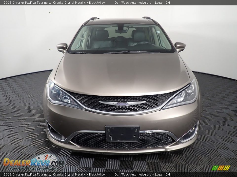 2018 Chrysler Pacifica Touring L Granite Crystal Metallic / Black/Alloy Photo #6
