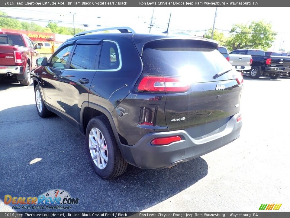 2016 Jeep Cherokee Latitude 4x4 Brilliant Black Crystal Pearl / Black Photo #3