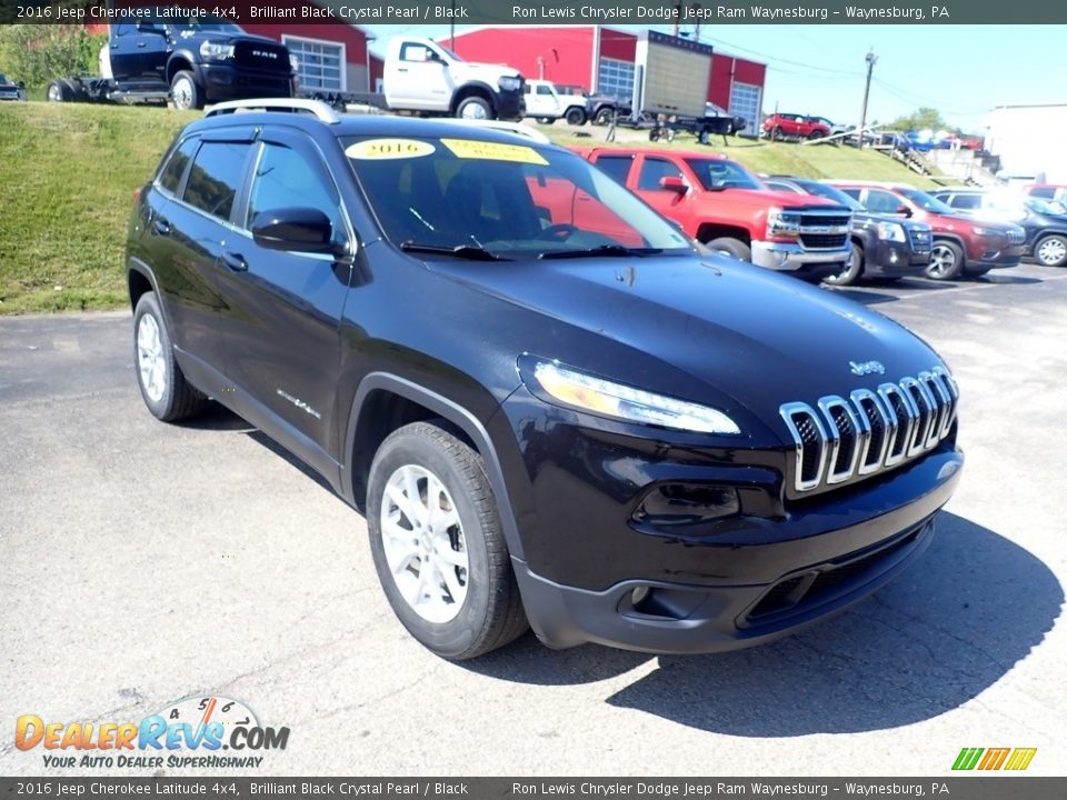 2016 Jeep Cherokee Latitude 4x4 Brilliant Black Crystal Pearl / Black Photo #7