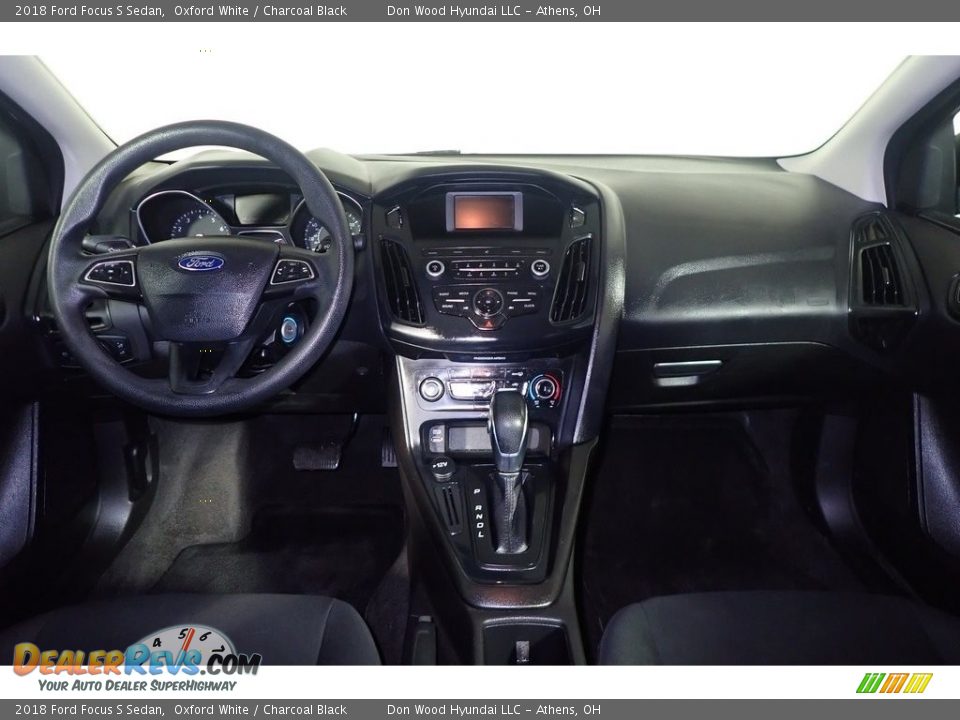 2018 Ford Focus S Sedan Oxford White / Charcoal Black Photo #24