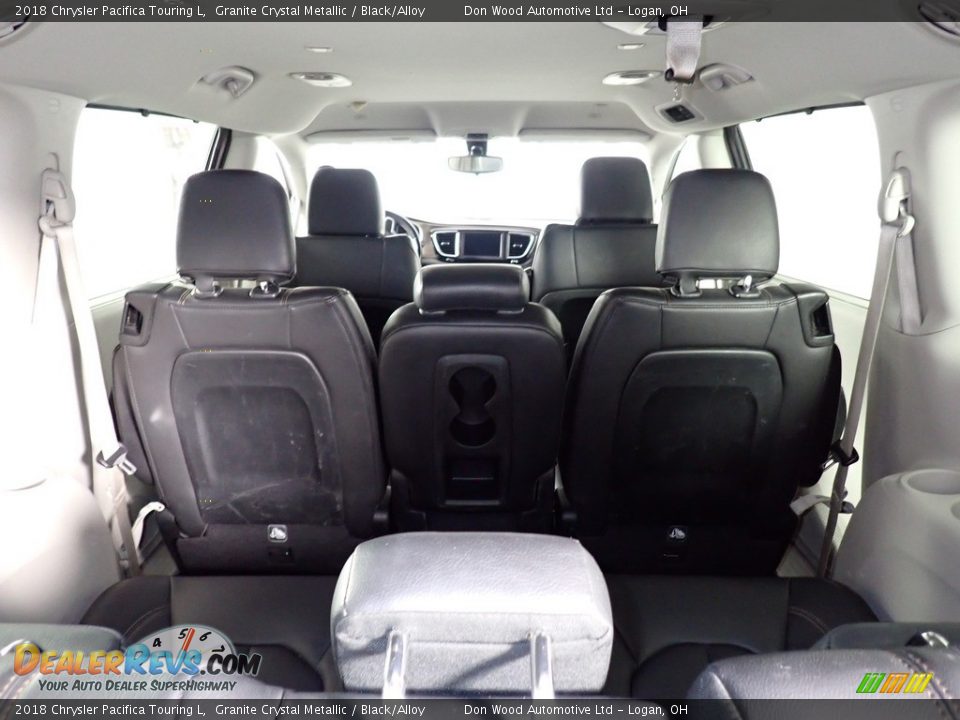 2018 Chrysler Pacifica Touring L Granite Crystal Metallic / Black/Alloy Photo #16