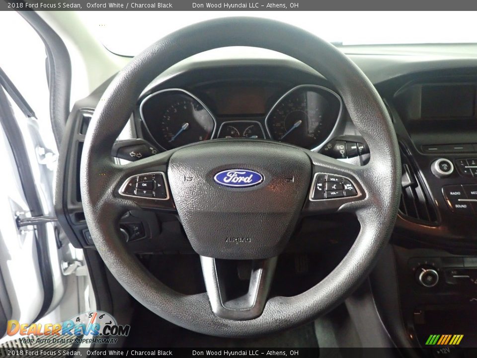 2018 Ford Focus S Sedan Oxford White / Charcoal Black Photo #27