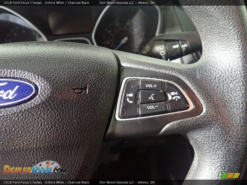 2018 Ford Focus S Sedan Oxford White / Charcoal Black Photo #30