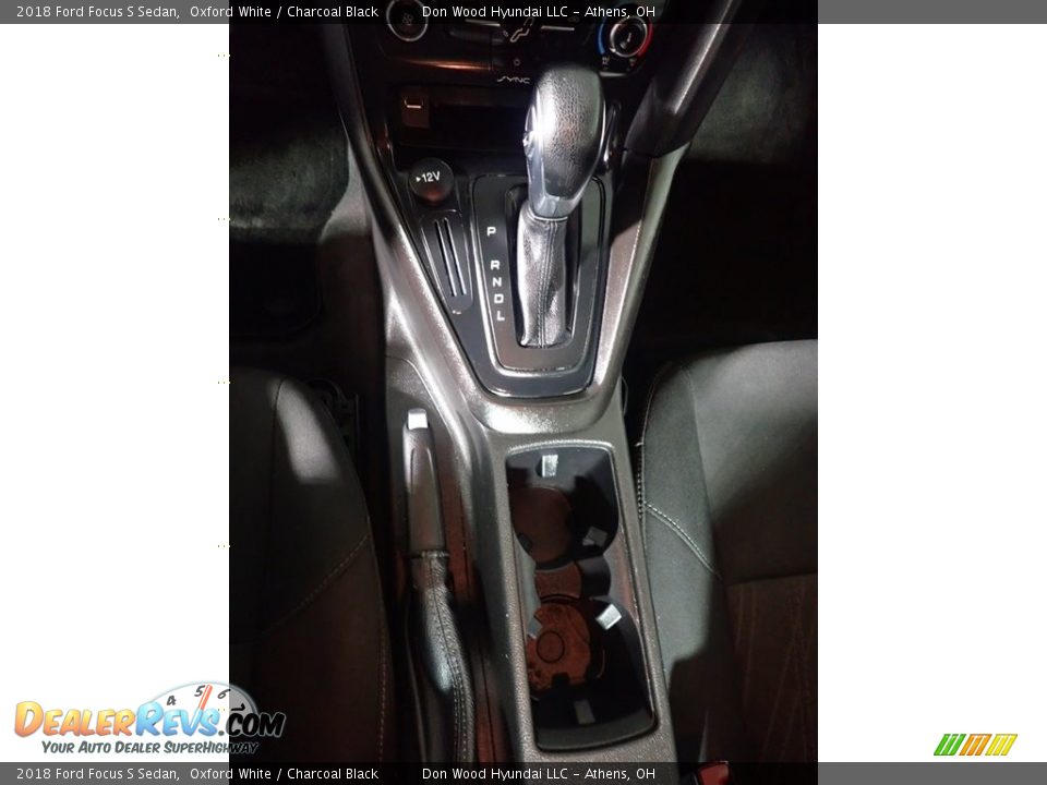 2018 Ford Focus S Sedan Oxford White / Charcoal Black Photo #32
