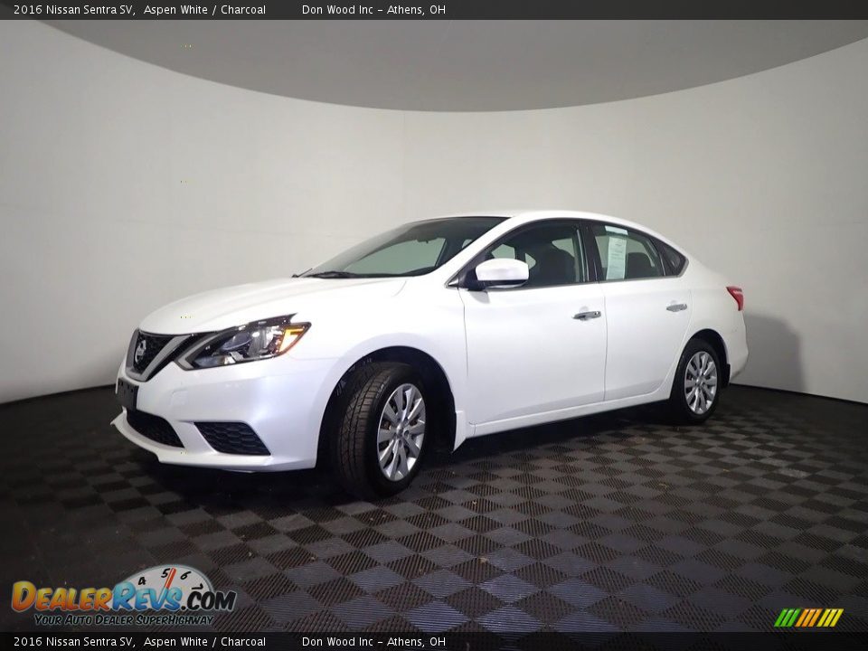 2016 Nissan Sentra SV Aspen White / Charcoal Photo #7