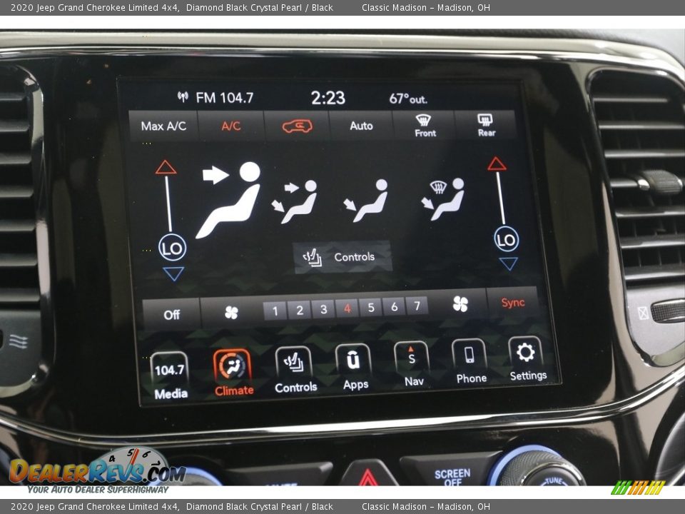 2020 Jeep Grand Cherokee Limited 4x4 Diamond Black Crystal Pearl / Black Photo #10