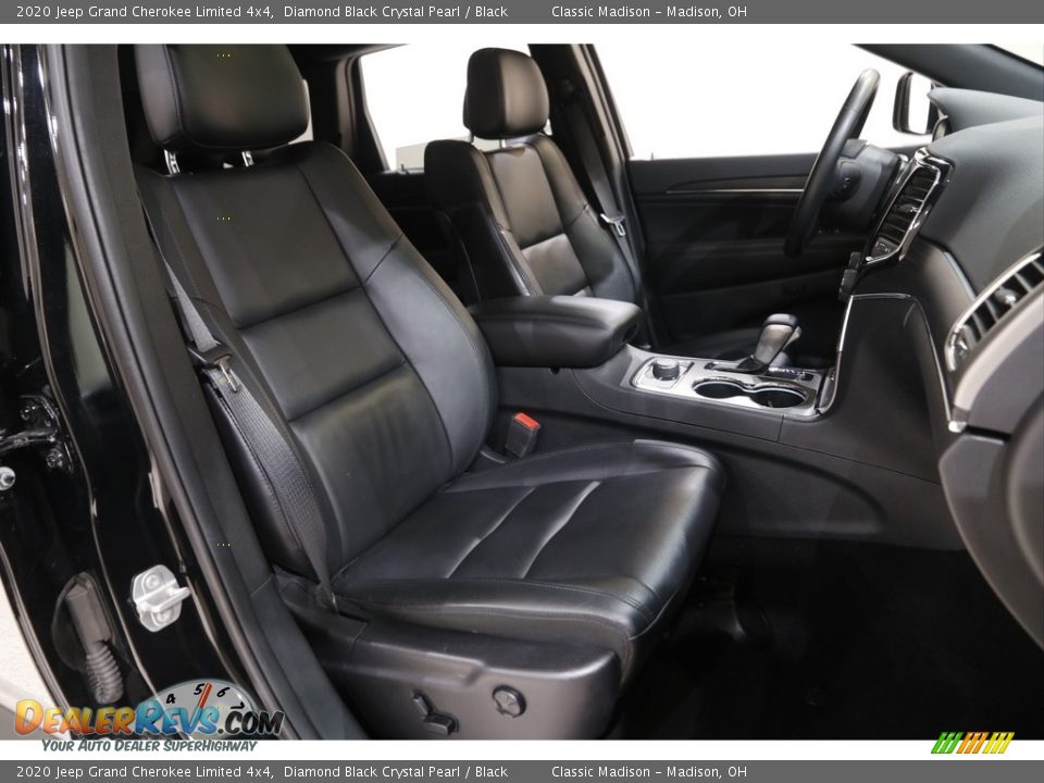 2020 Jeep Grand Cherokee Limited 4x4 Diamond Black Crystal Pearl / Black Photo #17