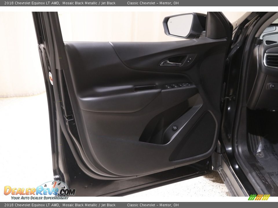 2018 Chevrolet Equinox LT AWD Mosaic Black Metallic / Jet Black Photo #4