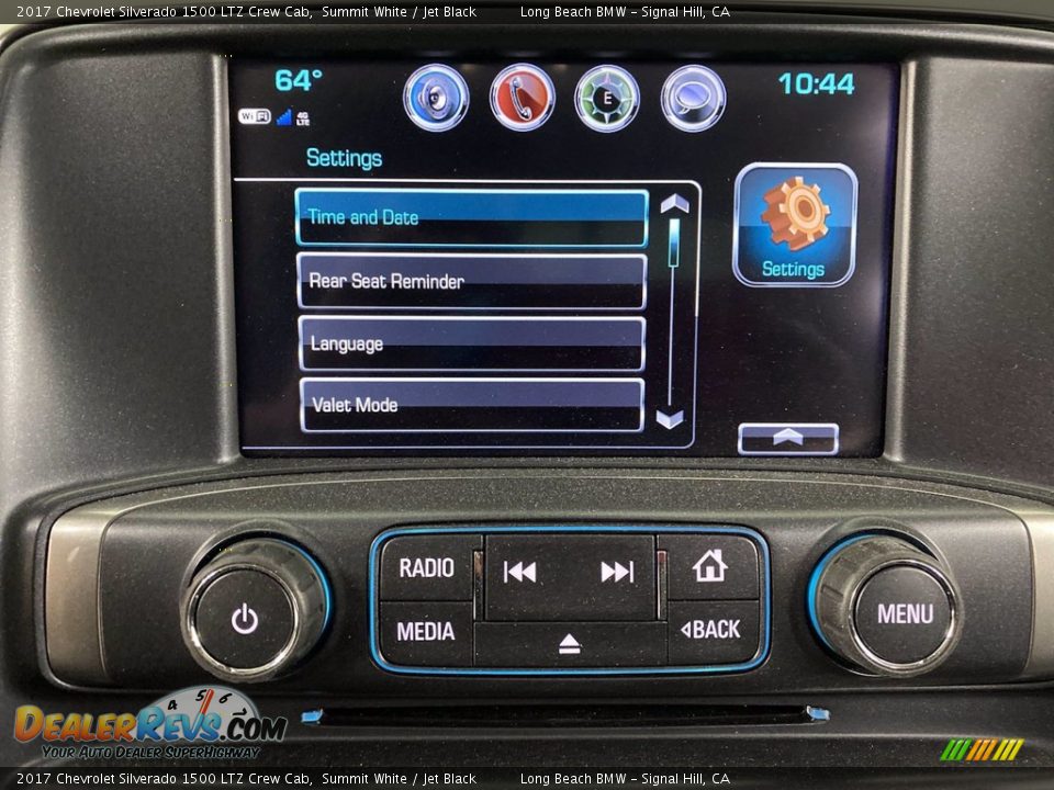 Controls of 2017 Chevrolet Silverado 1500 LTZ Crew Cab Photo #22