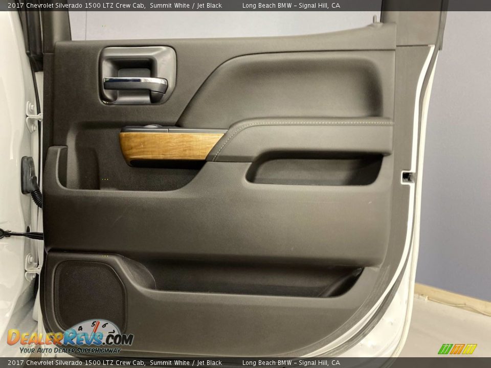 Door Panel of 2017 Chevrolet Silverado 1500 LTZ Crew Cab Photo #31