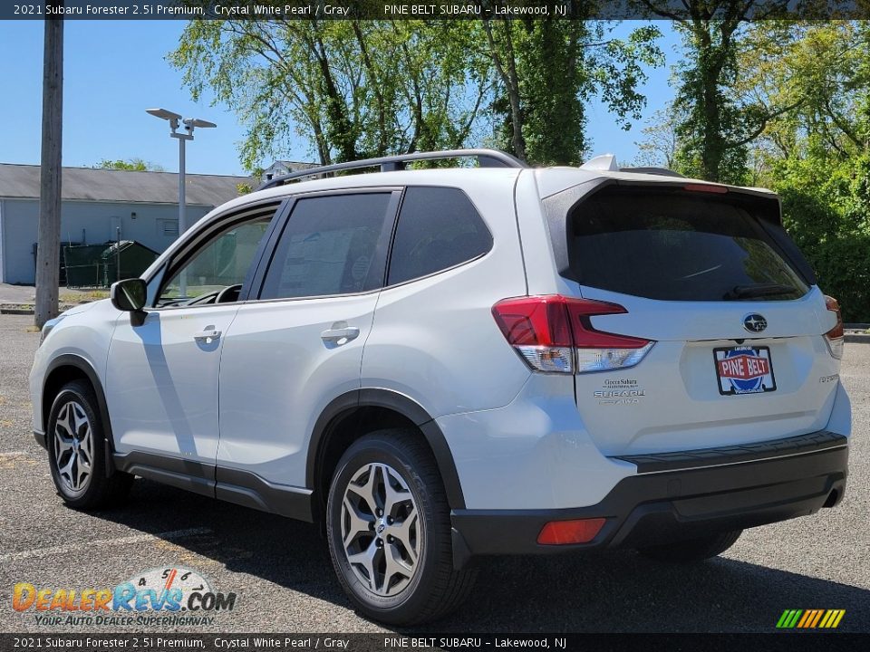 2021 Subaru Forester 2.5i Premium Crystal White Pearl / Gray Photo #6