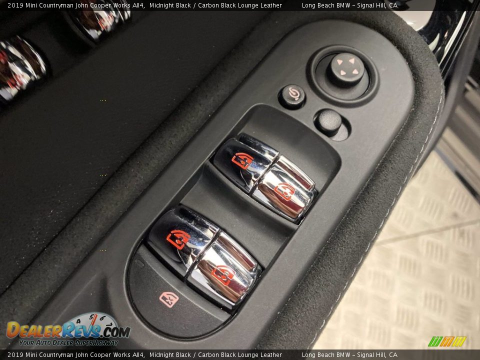 Controls of 2019 Mini Countryman John Cooper Works All4 Photo #15