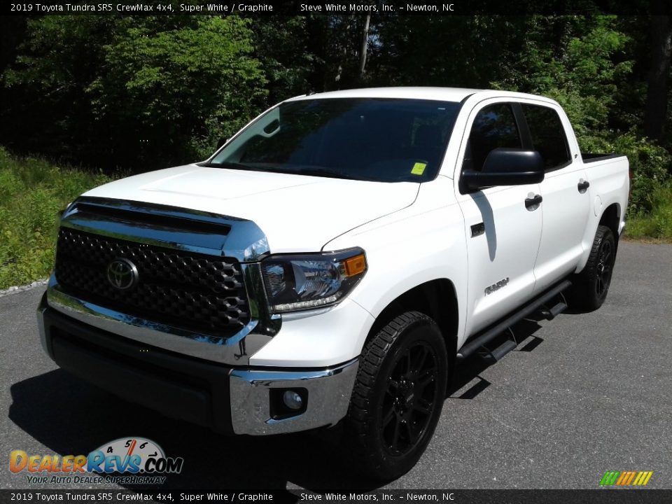 2019 Toyota Tundra SR5 CrewMax 4x4 Super White / Graphite Photo #3