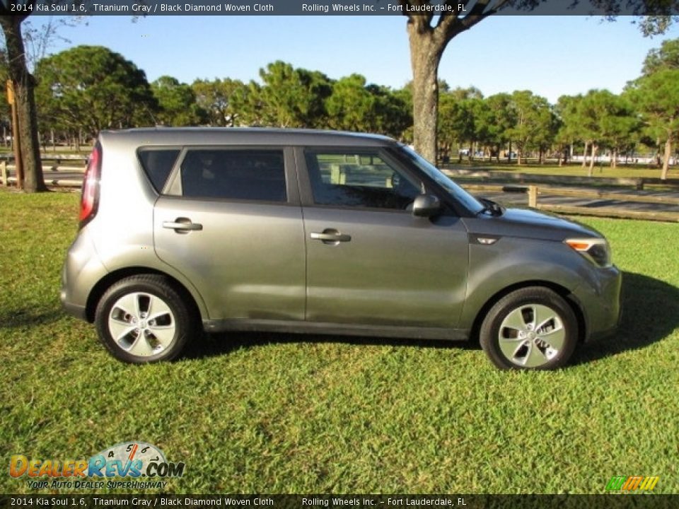2014 Kia Soul 1.6 Titanium Gray / Black Diamond Woven Cloth Photo #3