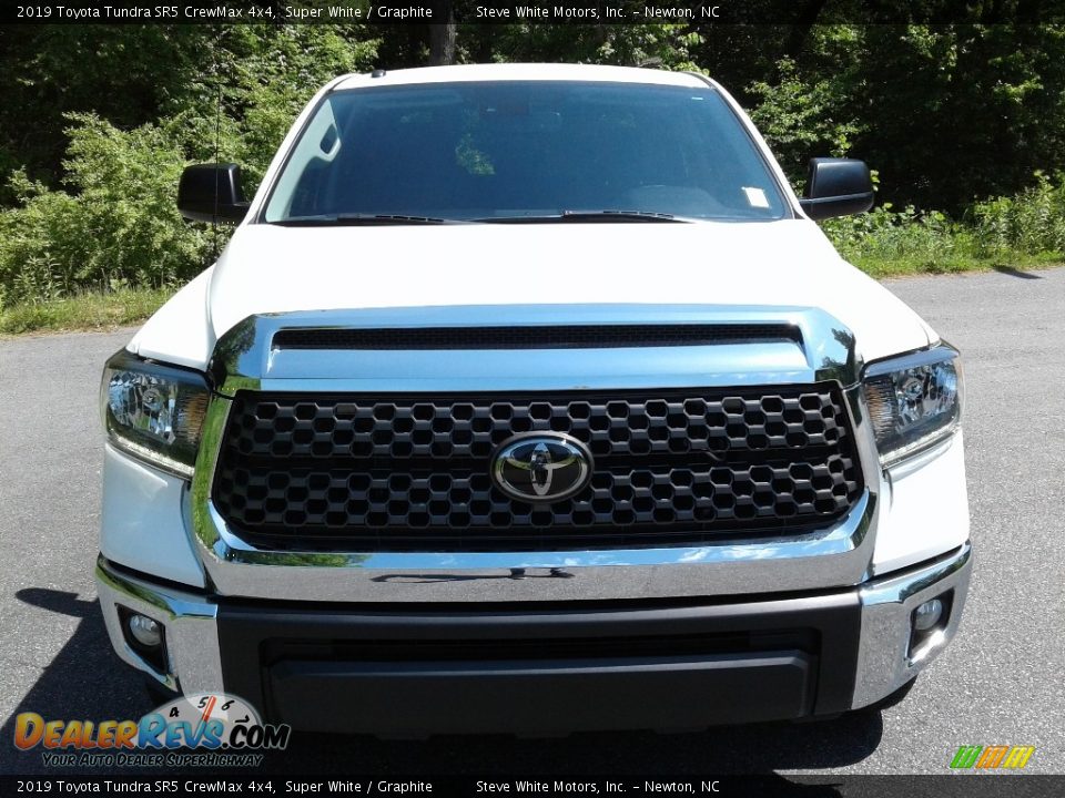 2019 Toyota Tundra SR5 CrewMax 4x4 Super White / Graphite Photo #4