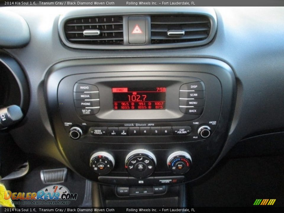 2014 Kia Soul 1.6 Titanium Gray / Black Diamond Woven Cloth Photo #8