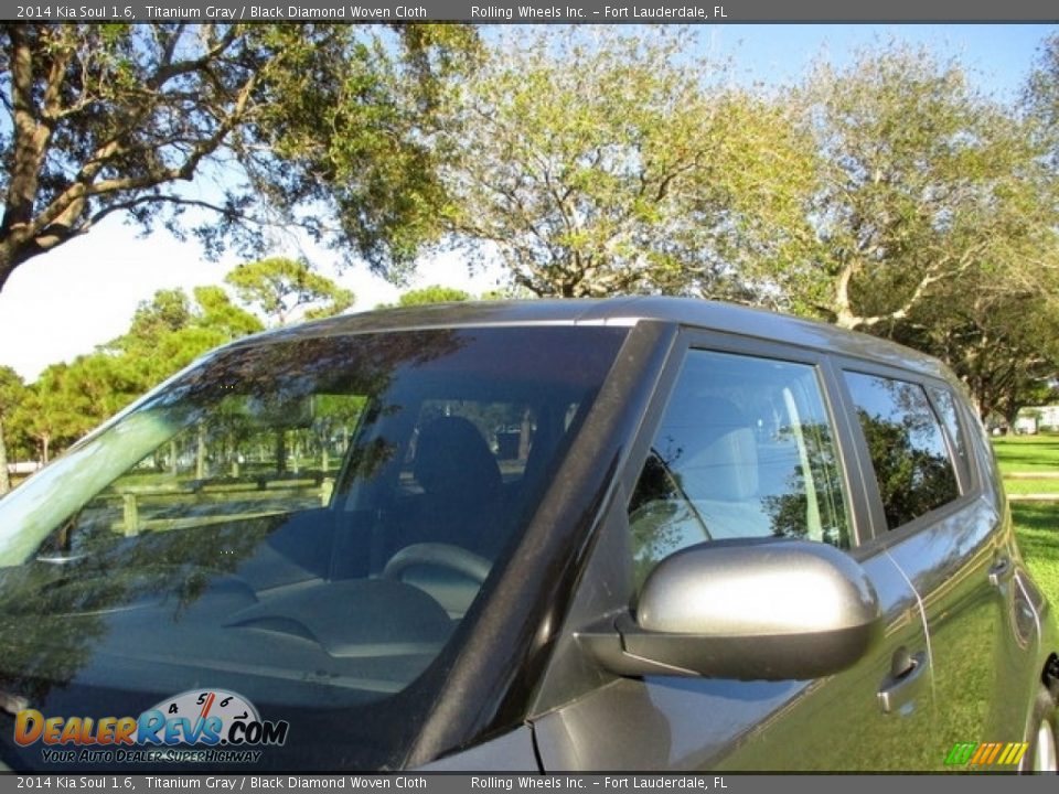 2014 Kia Soul 1.6 Titanium Gray / Black Diamond Woven Cloth Photo #31