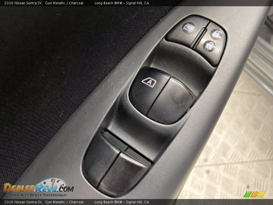 Door Panel of 2016 Nissan Sentra SV Photo #14