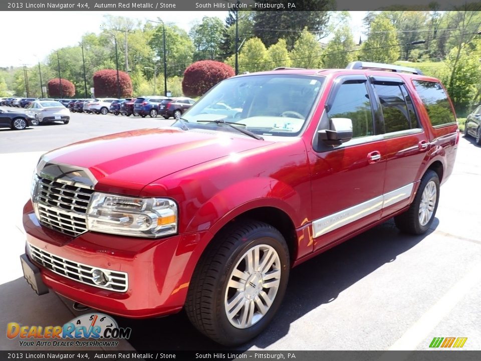 Front 3/4 View of 2013 Lincoln Navigator 4x4 Photo #1