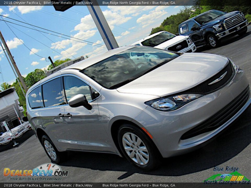 2018 Chrysler Pacifica L Billet Silver Metallic / Black/Alloy Photo #27