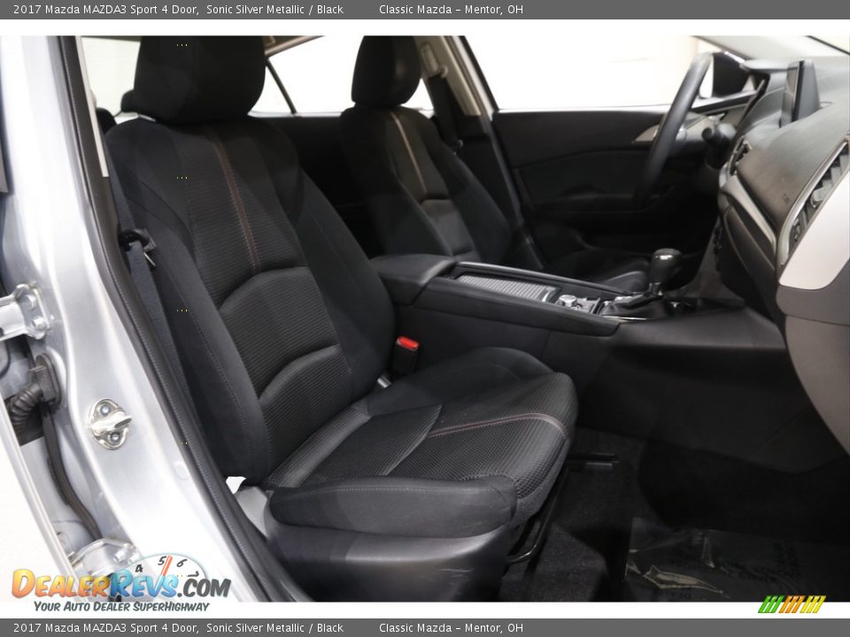 2017 Mazda MAZDA3 Sport 4 Door Sonic Silver Metallic / Black Photo #13
