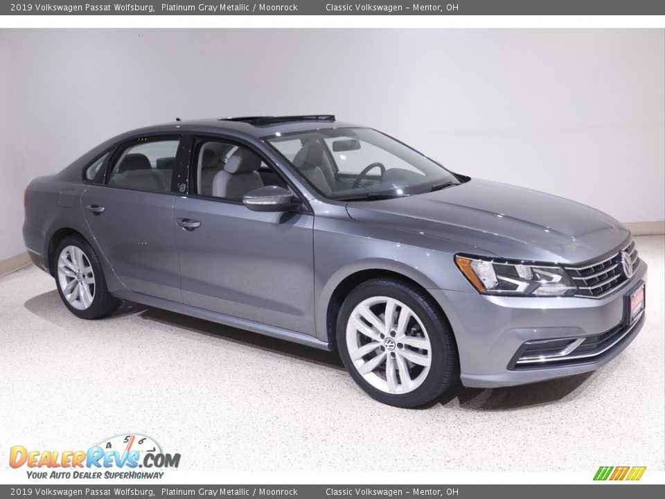 Platinum Gray Metallic 2019 Volkswagen Passat Wolfsburg Photo #1