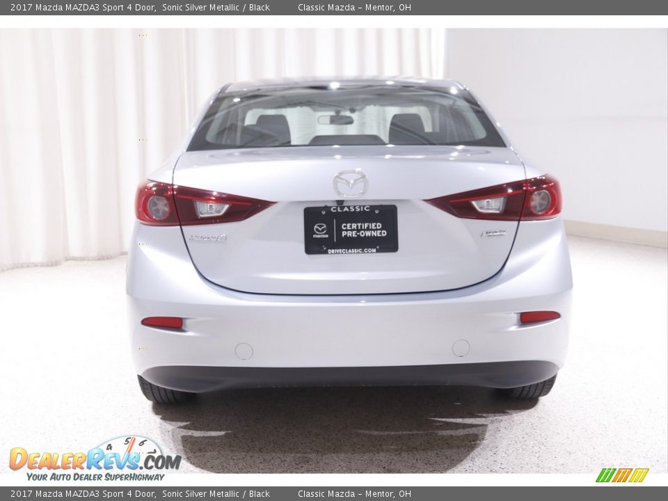 2017 Mazda MAZDA3 Sport 4 Door Sonic Silver Metallic / Black Photo #16