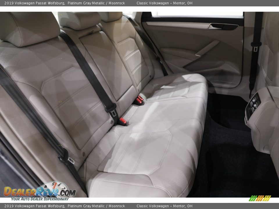 Rear Seat of 2019 Volkswagen Passat Wolfsburg Photo #15