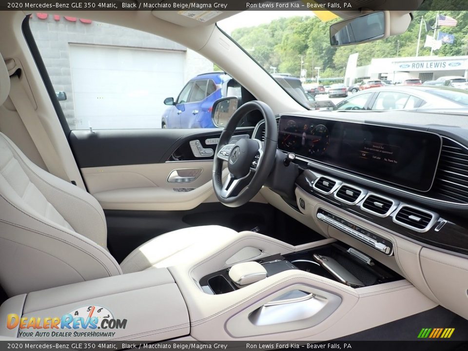 Dashboard of 2020 Mercedes-Benz GLE 350 4Matic Photo #13