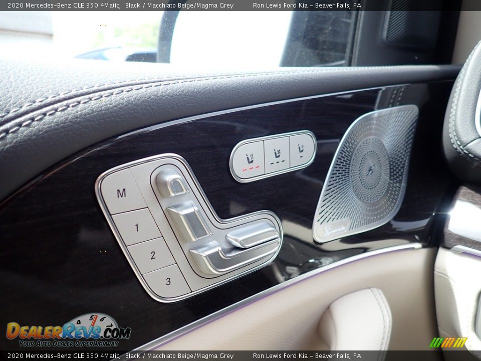 Door Panel of 2020 Mercedes-Benz GLE 350 4Matic Photo #21