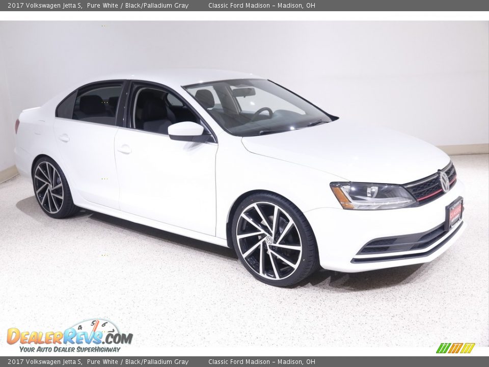 Front 3/4 View of 2017 Volkswagen Jetta S Photo #1