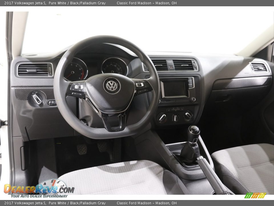 Black/Palladium Gray Interior - 2017 Volkswagen Jetta S Photo #6