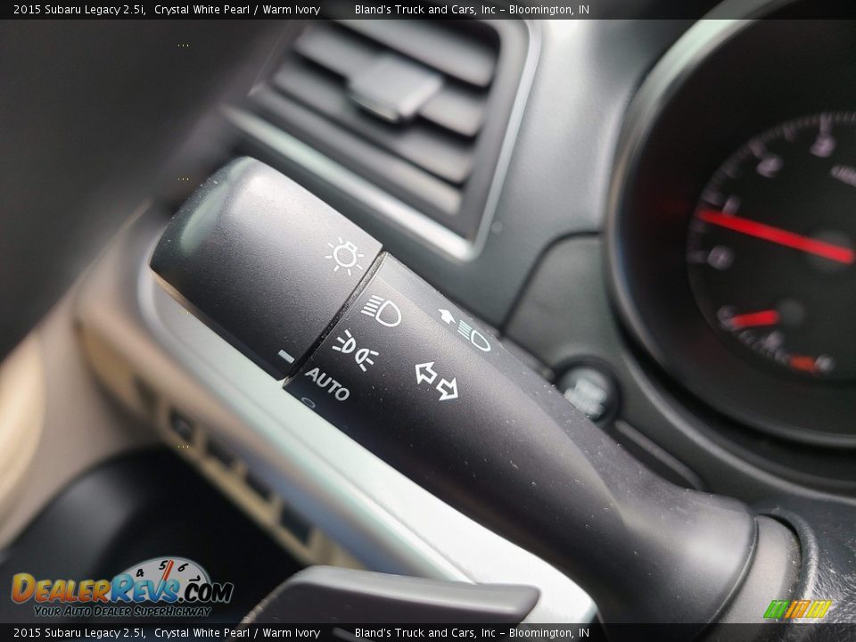 Controls of 2015 Subaru Legacy 2.5i Photo #12