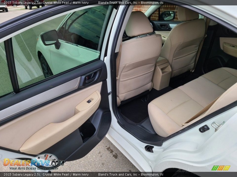 Rear Seat of 2015 Subaru Legacy 2.5i Photo #24