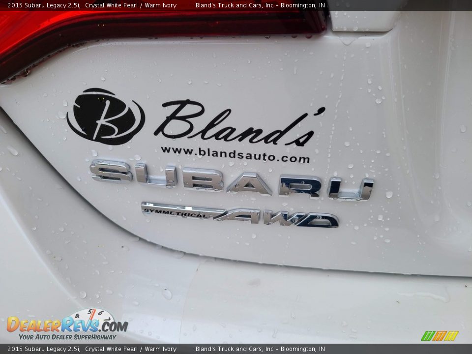 2015 Subaru Legacy 2.5i Crystal White Pearl / Warm Ivory Photo #29