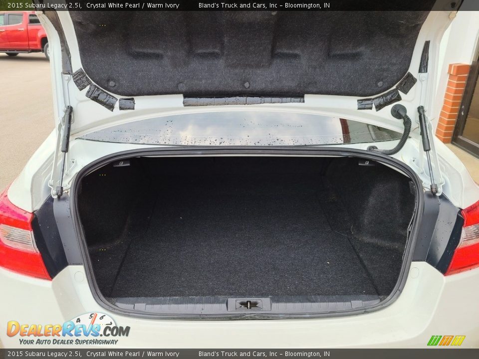 2015 Subaru Legacy 2.5i Trunk Photo #31