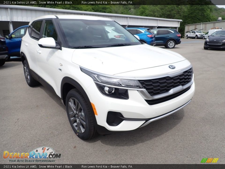 2021 Kia Seltos LX AWD Snow White Pearl / Black Photo #3