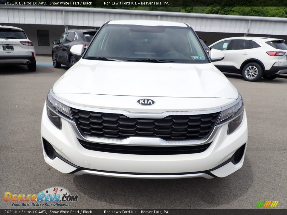 2021 Kia Seltos LX AWD Snow White Pearl / Black Photo #4