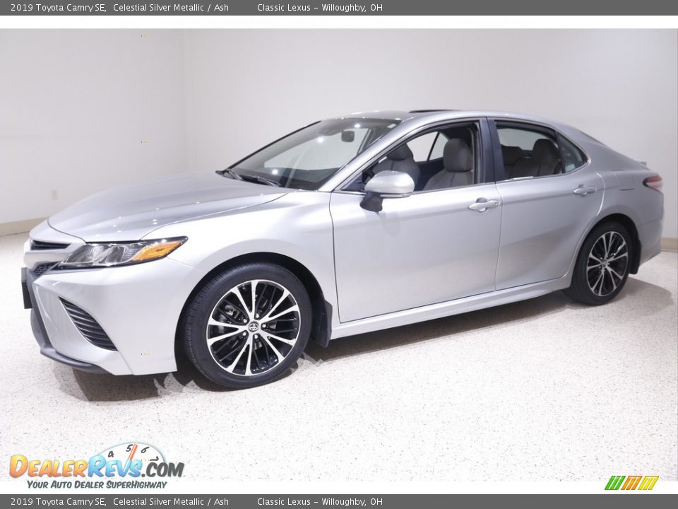 2019 Toyota Camry SE Celestial Silver Metallic / Ash Photo #3