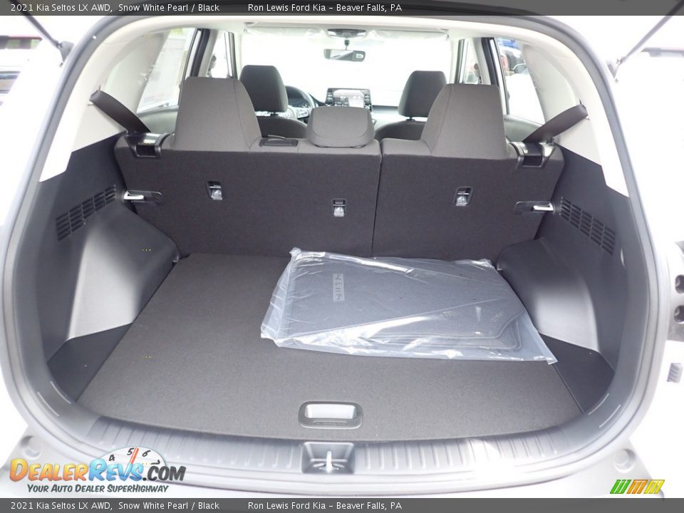 2021 Kia Seltos LX AWD Snow White Pearl / Black Photo #8