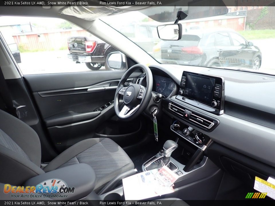 2021 Kia Seltos LX AWD Snow White Pearl / Black Photo #12