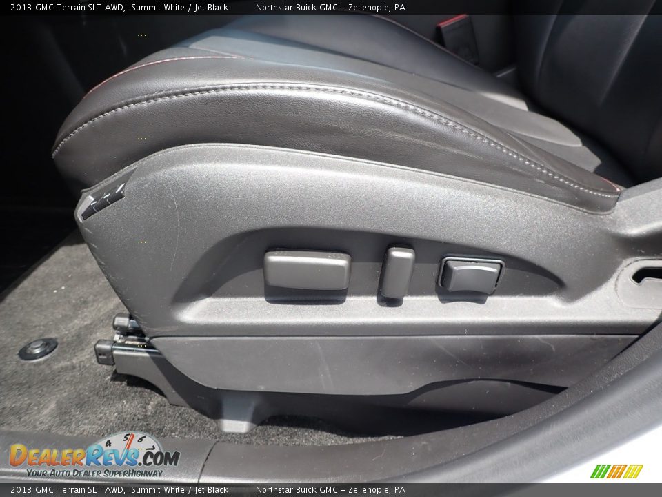 Front Seat of 2013 GMC Terrain SLT AWD Photo #26