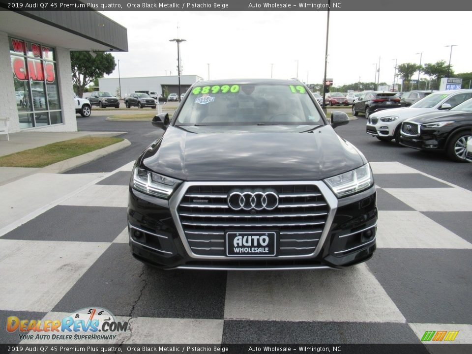 2019 Audi Q7 45 Premium Plus quattro Orca Black Metallic / Pistachio Beige Photo #2