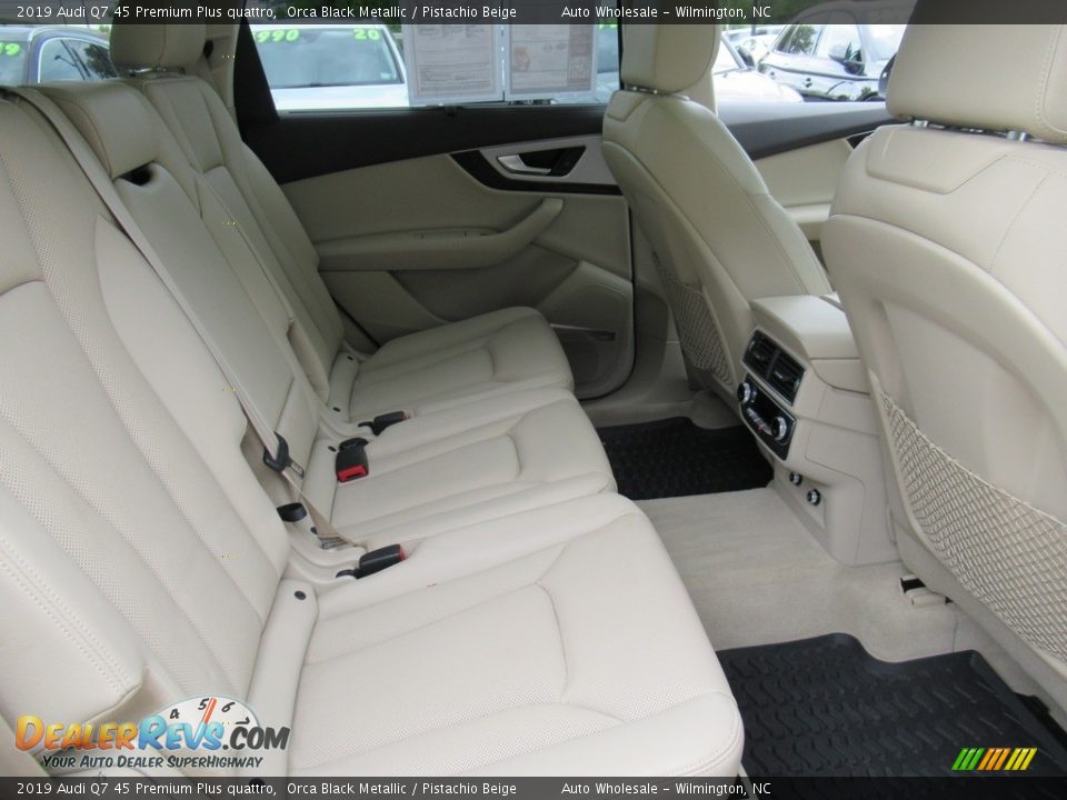 2019 Audi Q7 45 Premium Plus quattro Orca Black Metallic / Pistachio Beige Photo #13