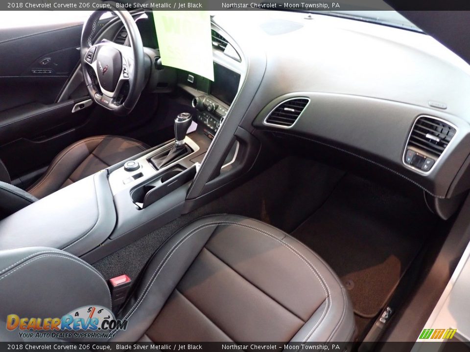 Dashboard of 2018 Chevrolet Corvette Z06 Coupe Photo #15