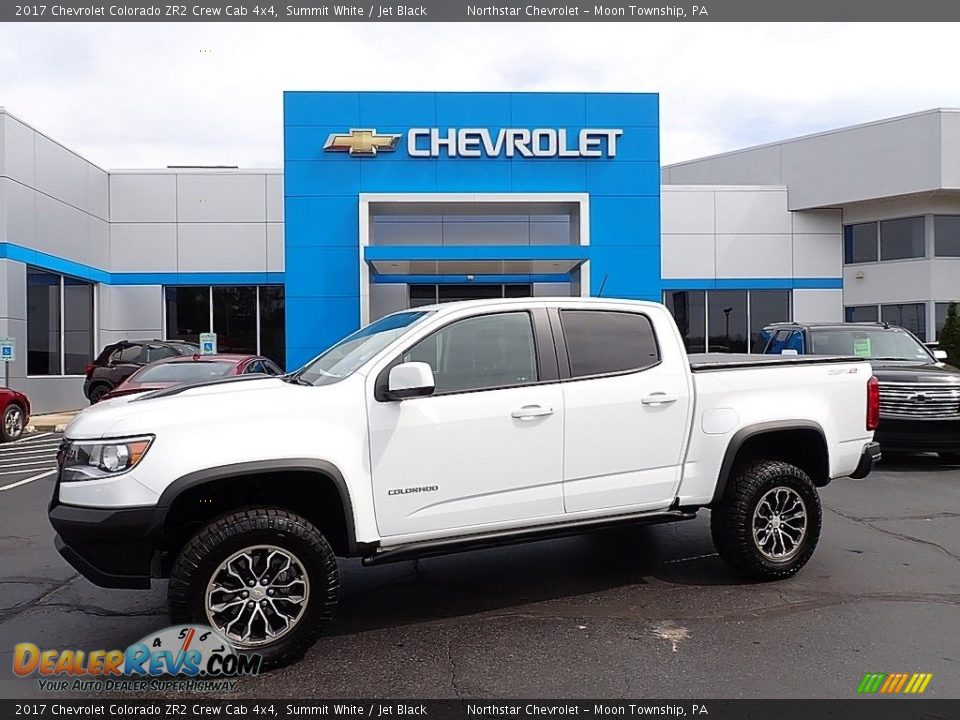 Front 3/4 View of 2017 Chevrolet Colorado ZR2 Crew Cab 4x4 Photo #1