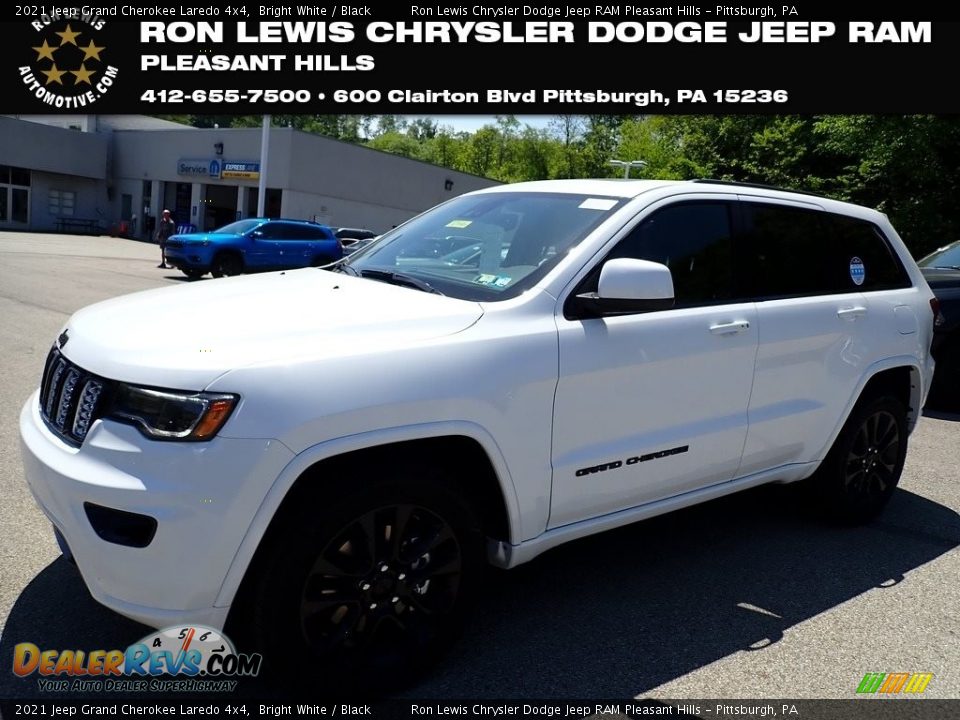 2021 Jeep Grand Cherokee Laredo 4x4 Bright White / Black Photo #1