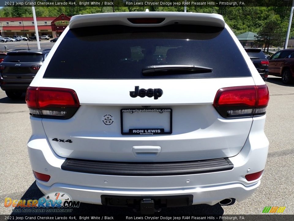 2021 Jeep Grand Cherokee Laredo 4x4 Bright White / Black Photo #4