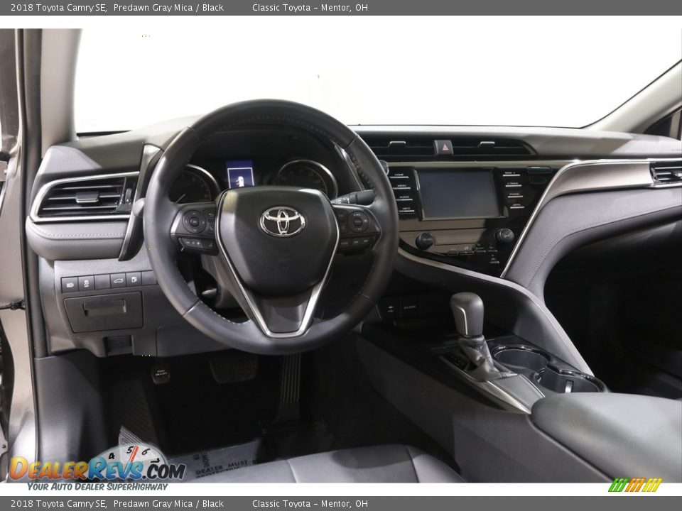 2018 Toyota Camry SE Predawn Gray Mica / Black Photo #6