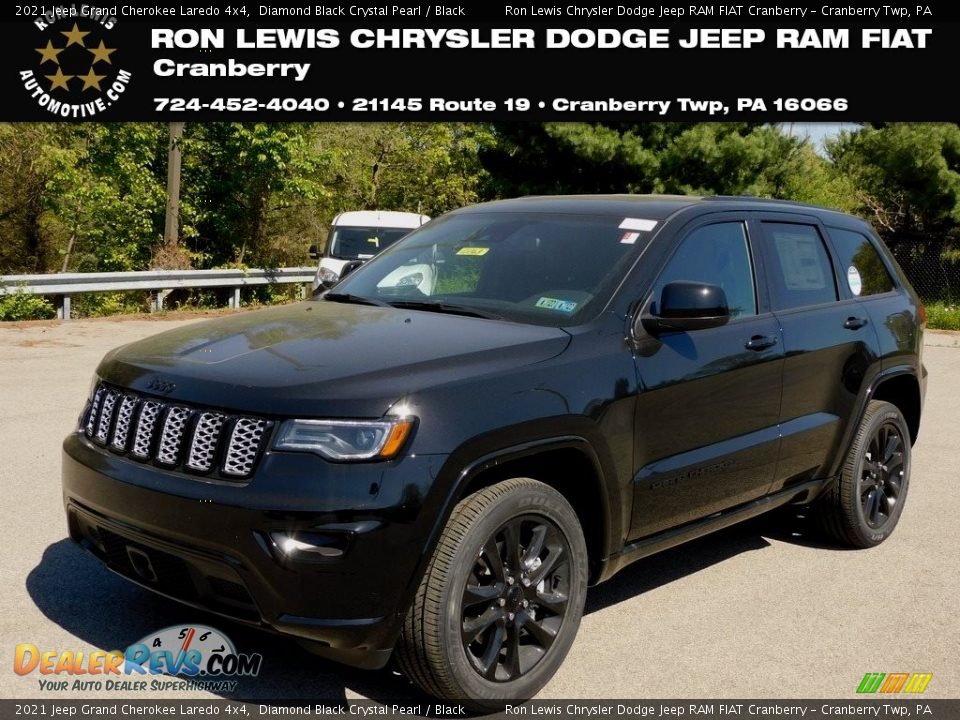 2021 Jeep Grand Cherokee Laredo 4x4 Diamond Black Crystal Pearl / Black Photo #1